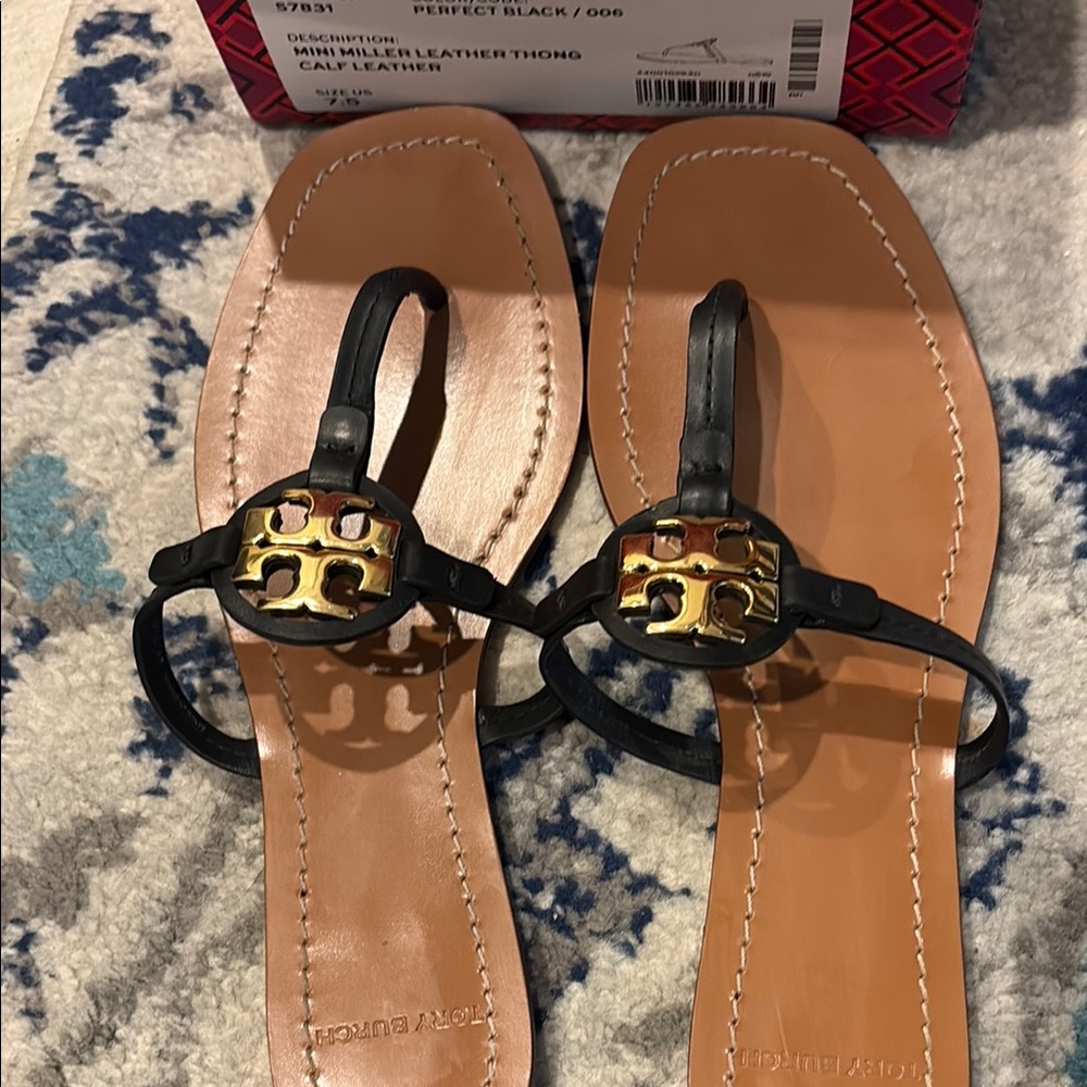 Tory Burch mini miller leather thong perfect black 7.5